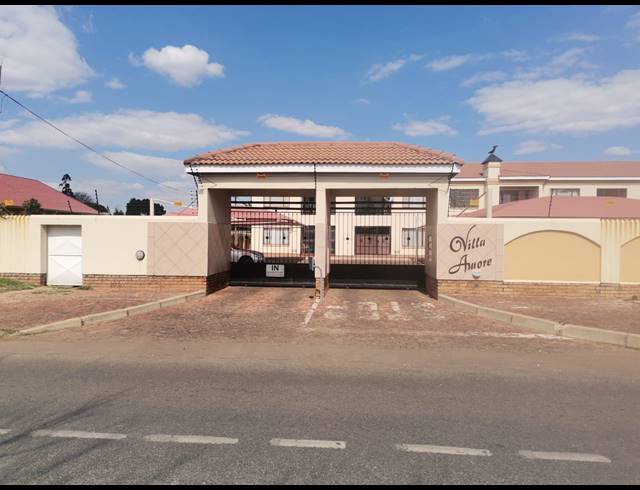 2 BEDROOM APARTMENT TO LET IN KENLEAF